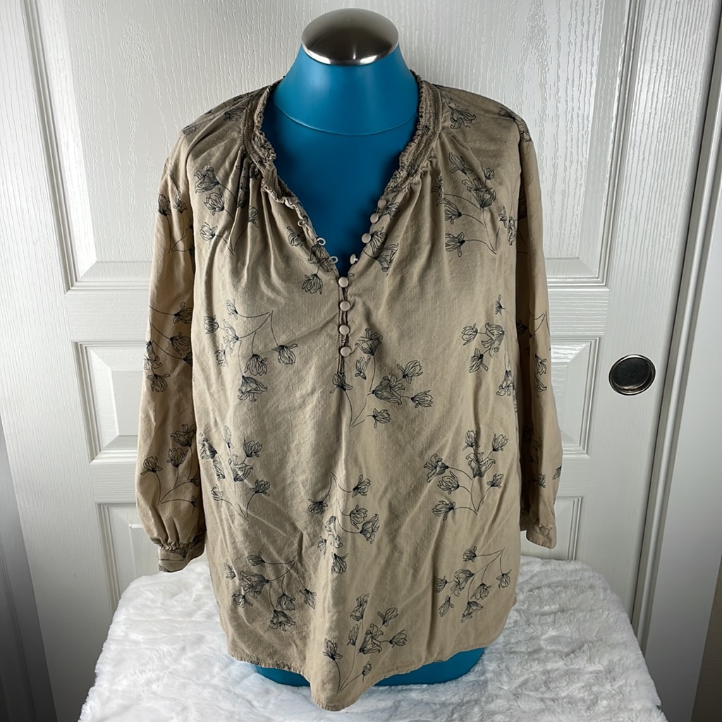 St John’s Bay Khaki Tan Floral Mock Neck Blouse Xl
